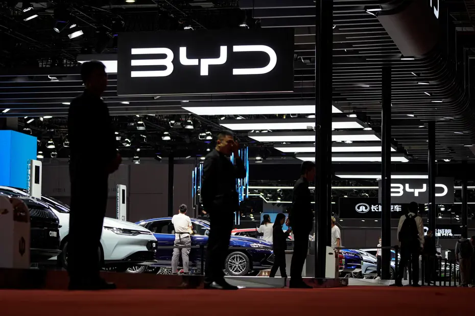 BYD’nin İnsansı Robotu Geliyor! Mağazalarda Devrim